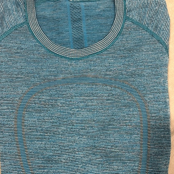 Resellers Bundle - 4 VGUC Lululemon Long Sleeve Swiftlies - Sz 6 - Picture 15 of 15